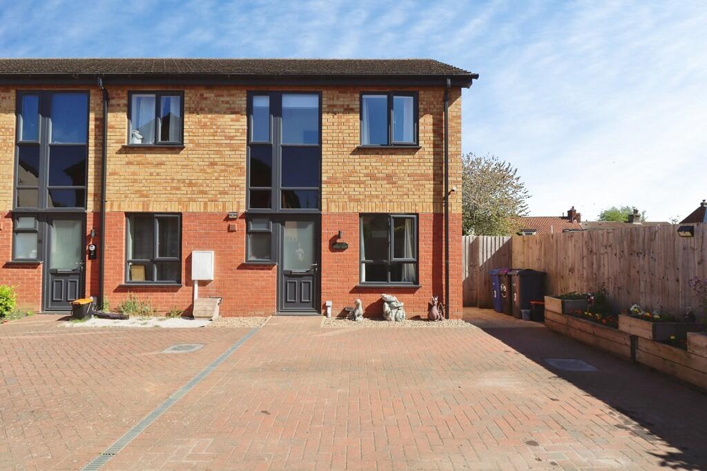Main image of property: Oxford Court , Market Rasen