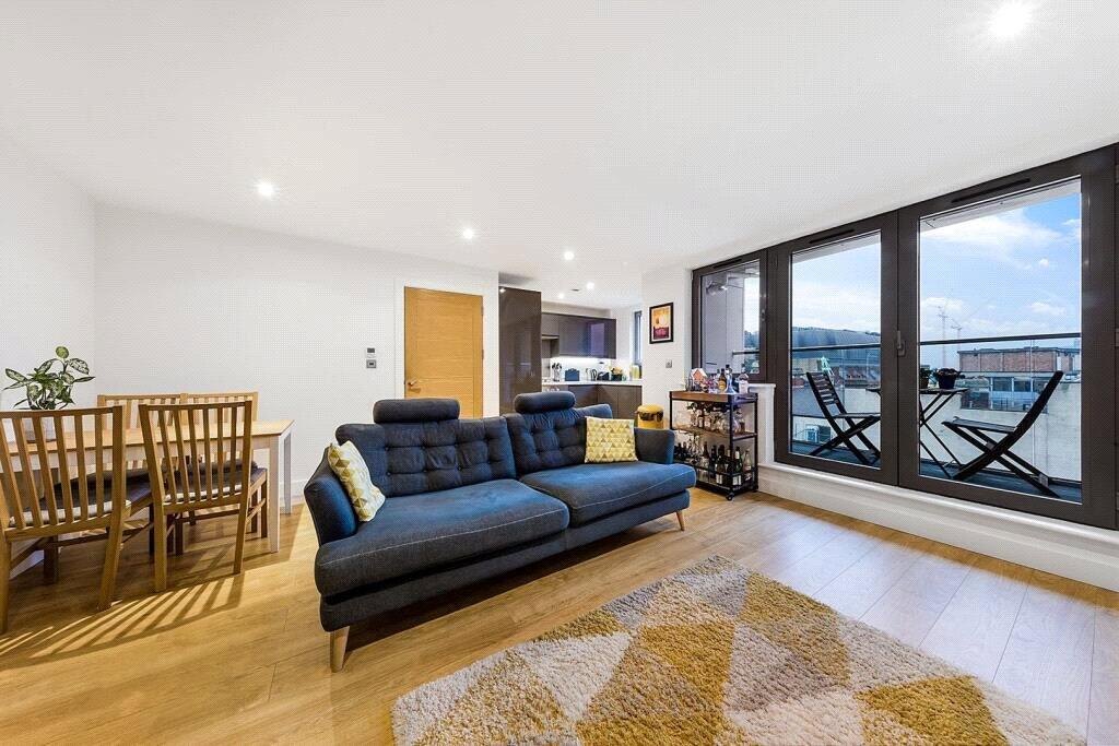 Main image of property: Mint Walk, Croydon, CR0