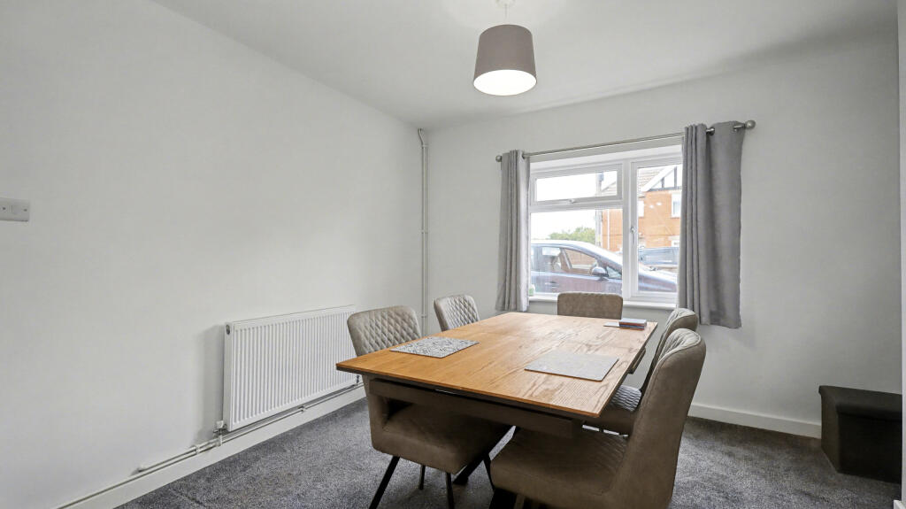 Additional image 4 of The Close, Glastonbury