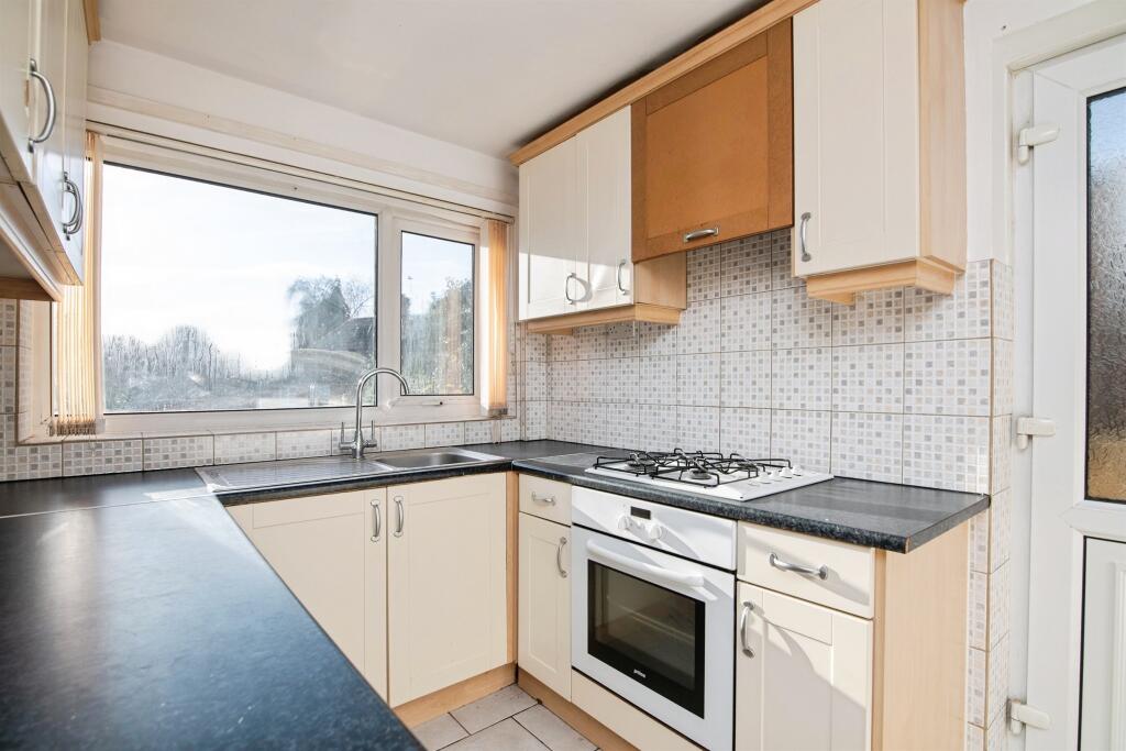 House in Sandwell, West Midlands - View 4