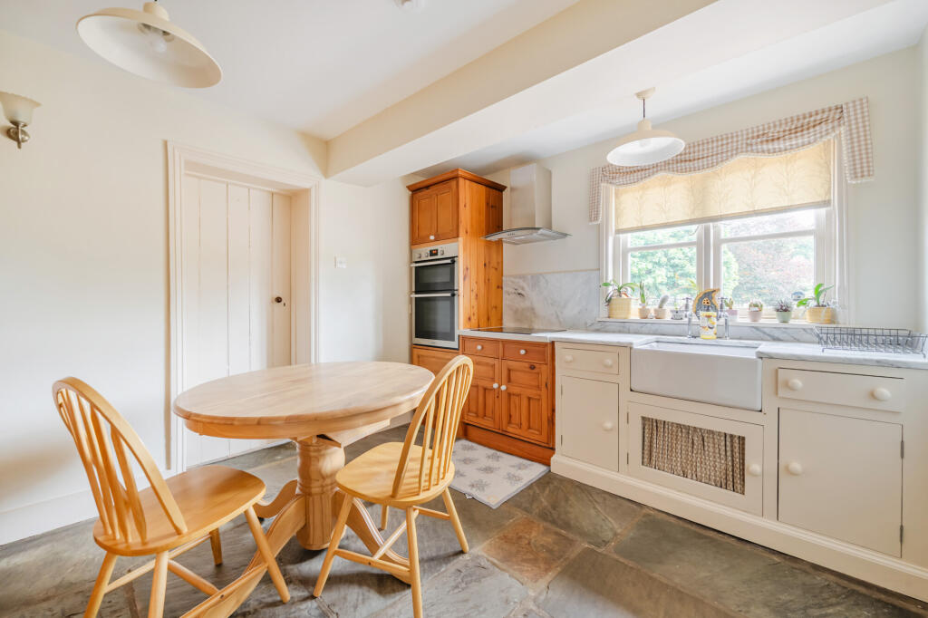 House in Waverley, Tilford - View 4