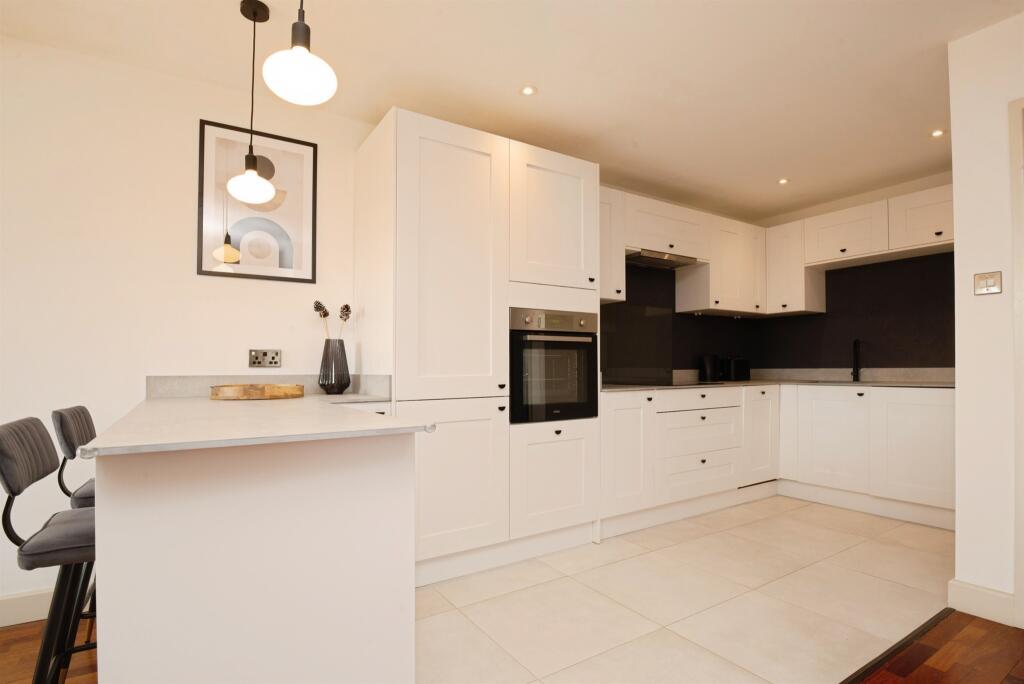 Henke Court, Cardiff - View 4