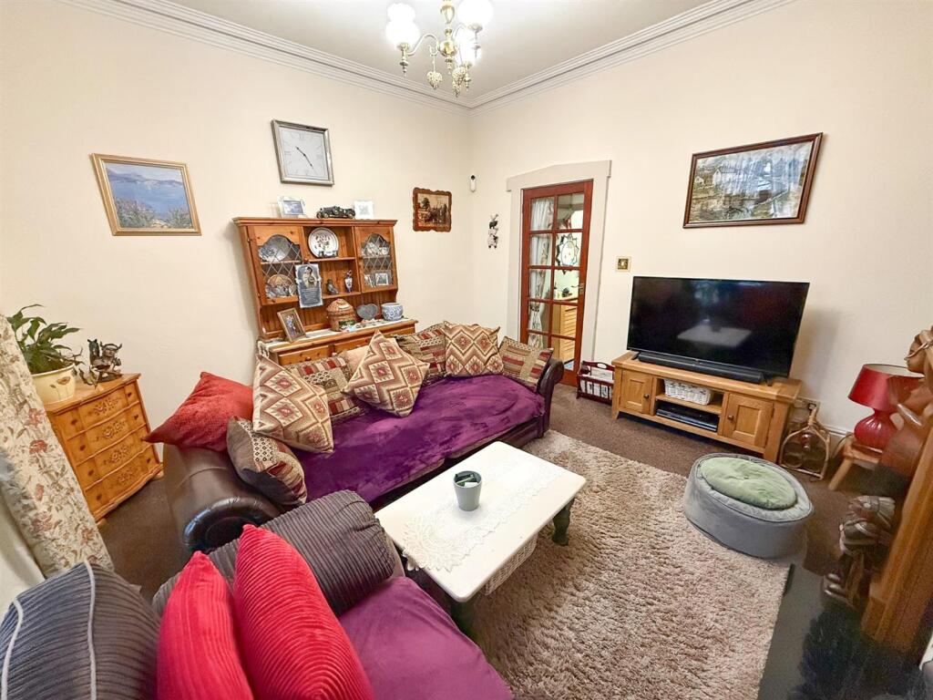 House in Pudsey, Stanningley - View 6