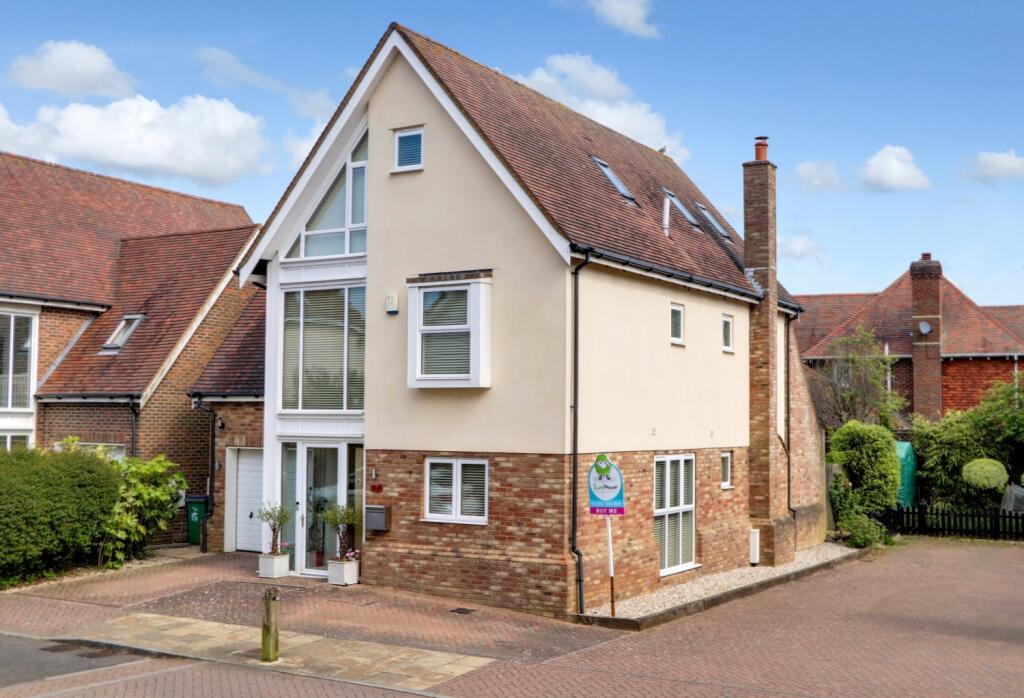 Main image of property: Paxton Avenue, Hawkinge, CT18