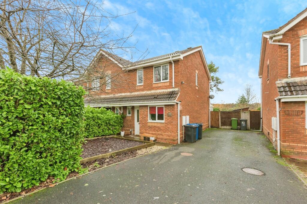 Main image of property: Blackfriars Close, Tamworth
