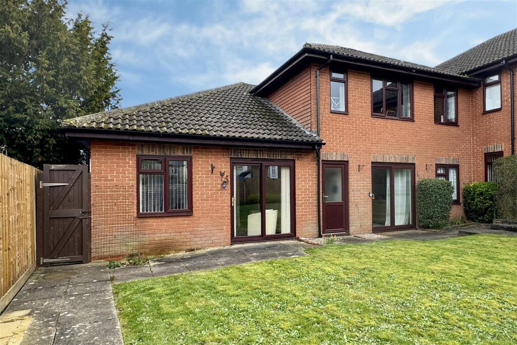 Main image of property: Farncombe