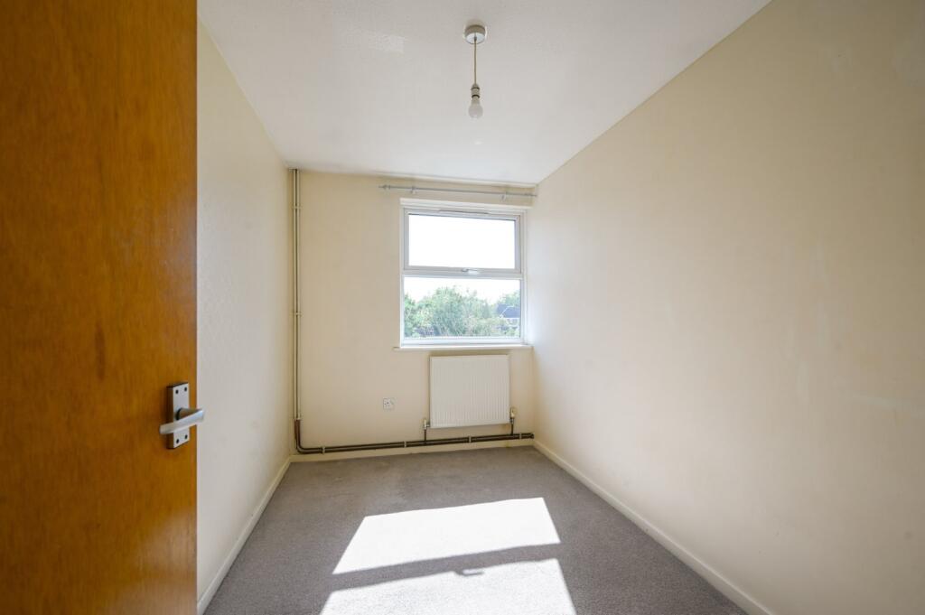 Apartment in Tonbridge - View 5