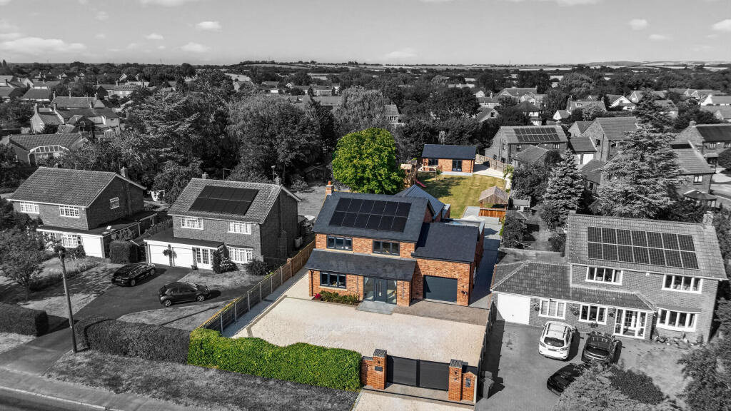 Main image of property: Main Road, Long Bennington, Newark, Nottinghamshire