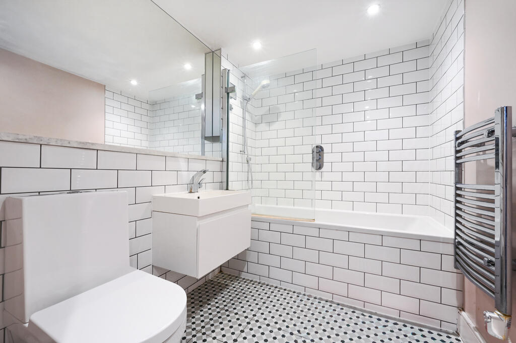 Apartment in London - More