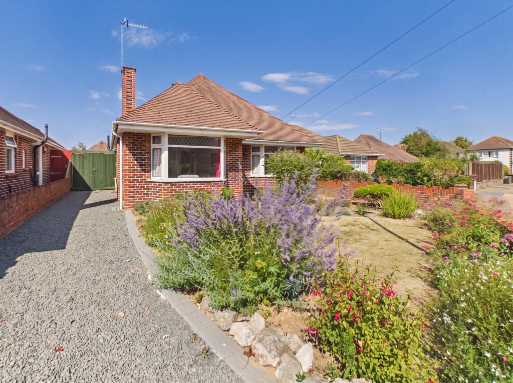 Main image of property: Wiston Avenue, Worthing, BN14 7QP