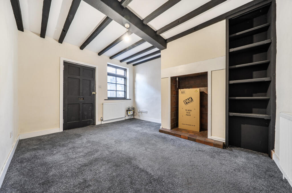 House in Newtown - View 2