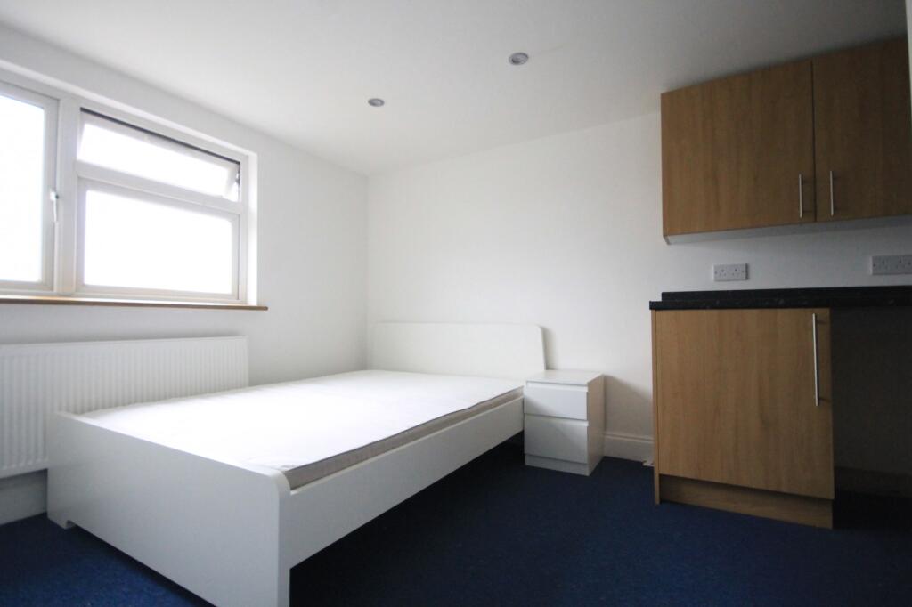 Main image of property: All Bills Included, Ensuite Double Room, Valentines Rd, IG1