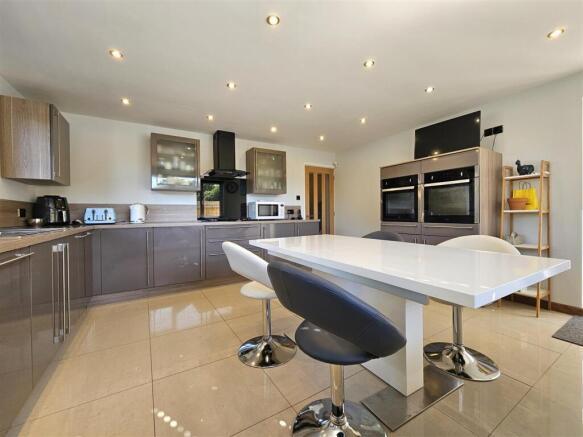 Additional image 13 of Lugtrout Lane, Catherine-De-Barnes