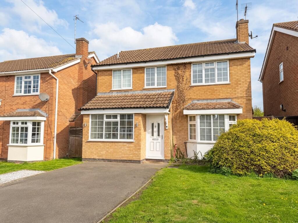 Burnham Drive, Whetstone, Leicester, Leicestershire. LE8 6HY