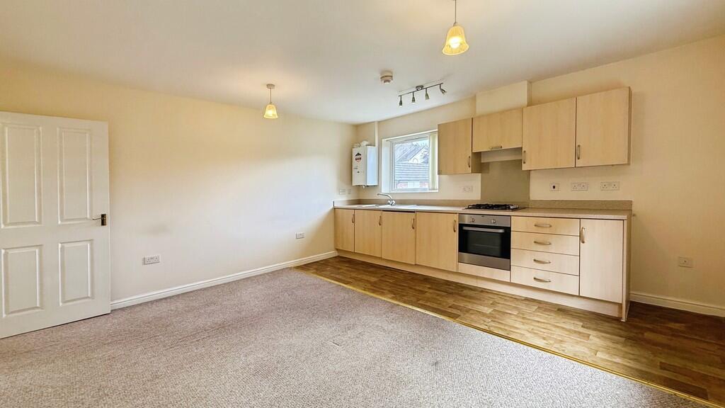Leigh Park Way, Westbury photo 4