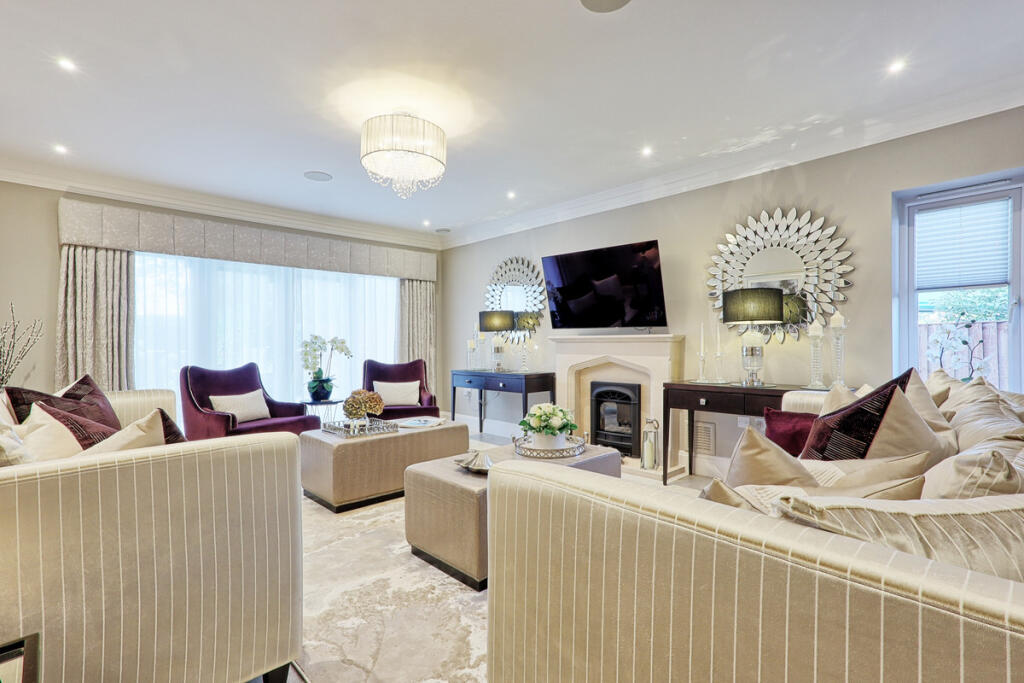 House in Romford - View 4