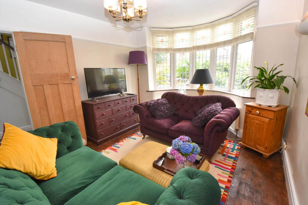 Elton Road, Sale, M33 photo 3