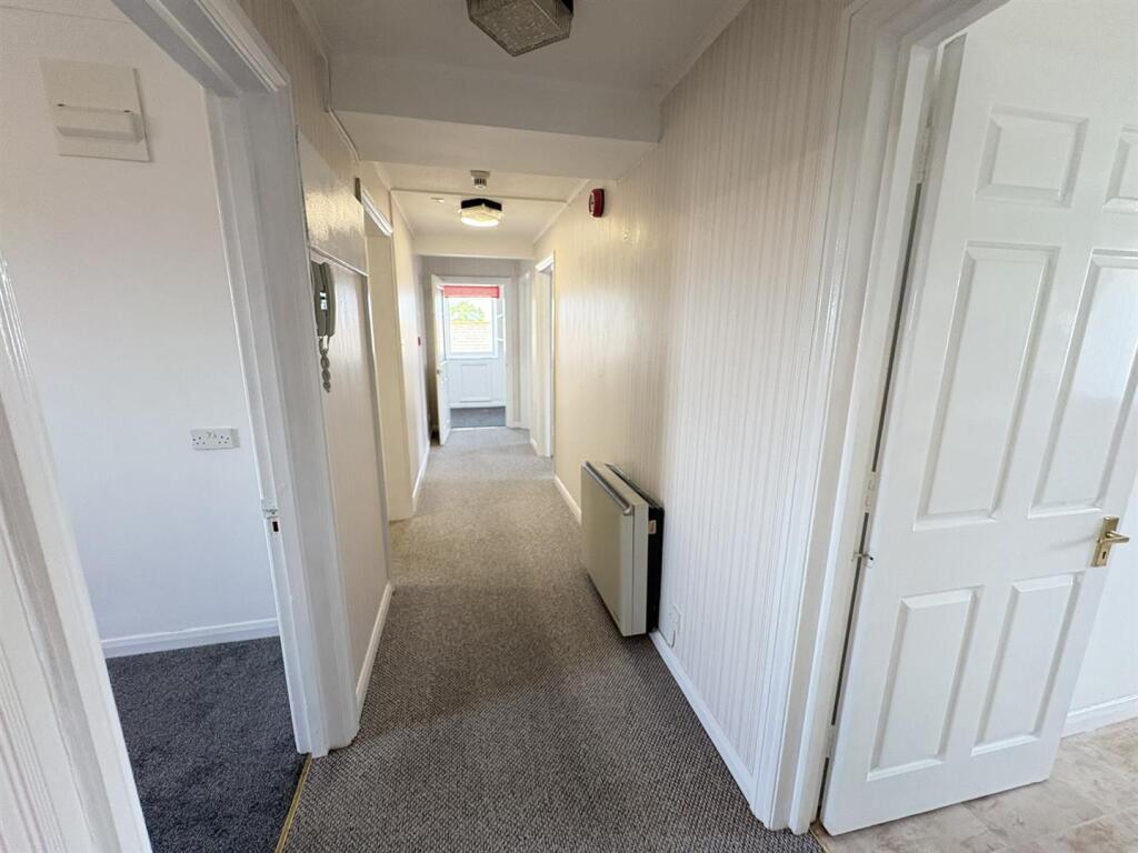 Apartment in Portsmouth - View 4