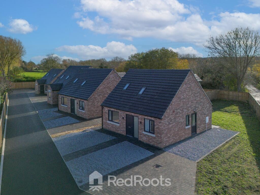 4 Long Pasture Drive, Norton, Doncaster, South Yorkshire, DN6 9FJ photo 3