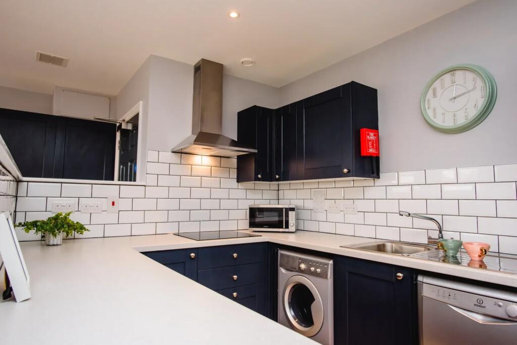 Main image of property: Lister Gate, City Centre, Nottingham, NG1