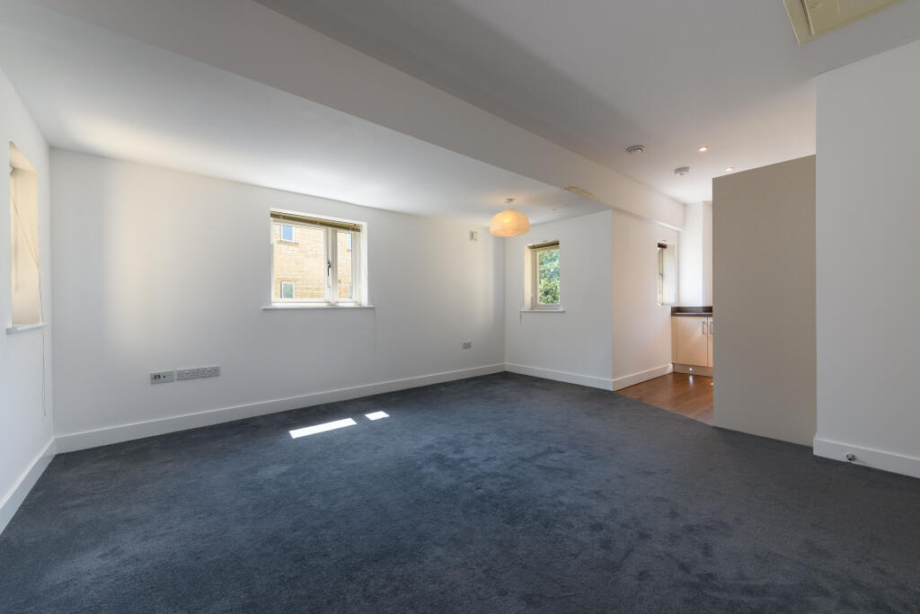 Apartment in Bath - View 3