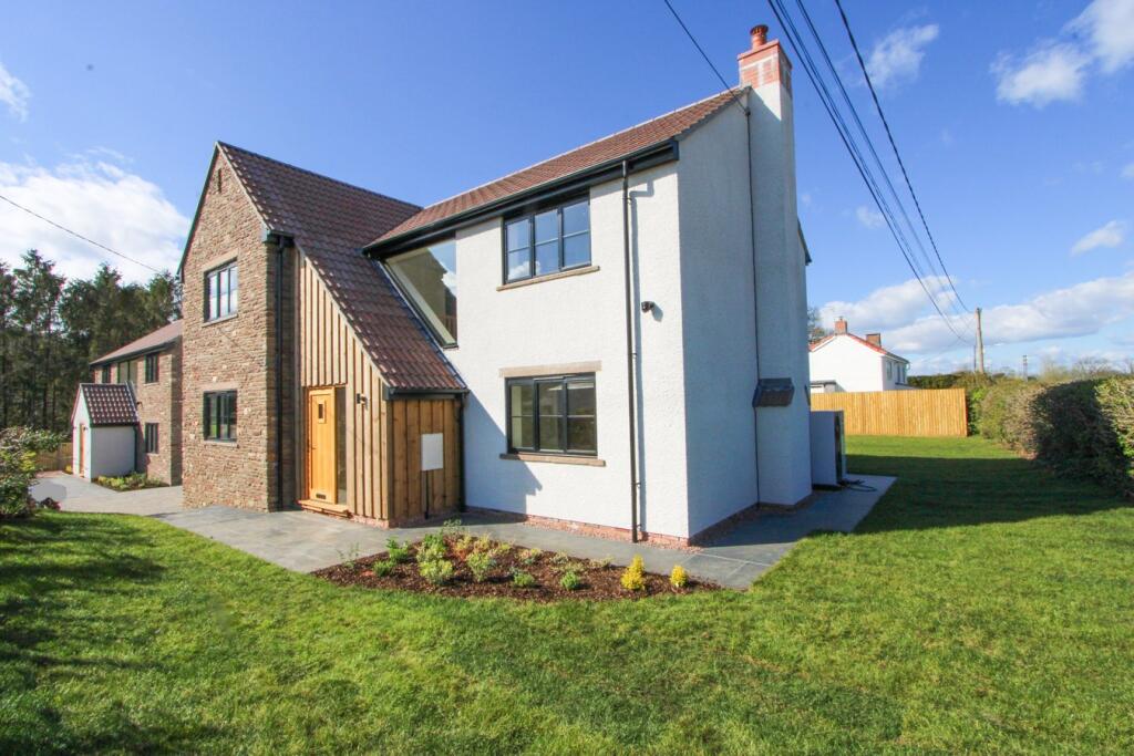 Main image of property: Engine Common Lane, Yate, BS37