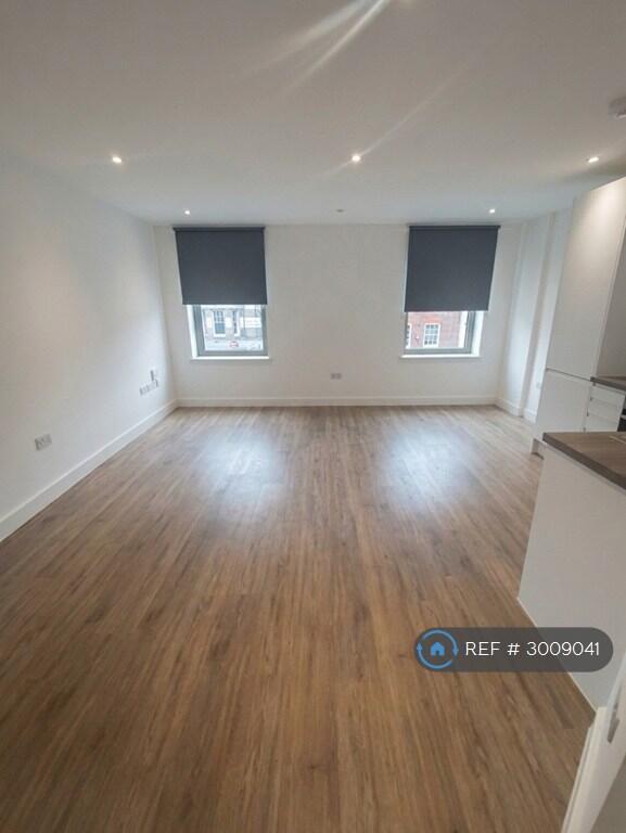 Apartment in Colchester - View 3
