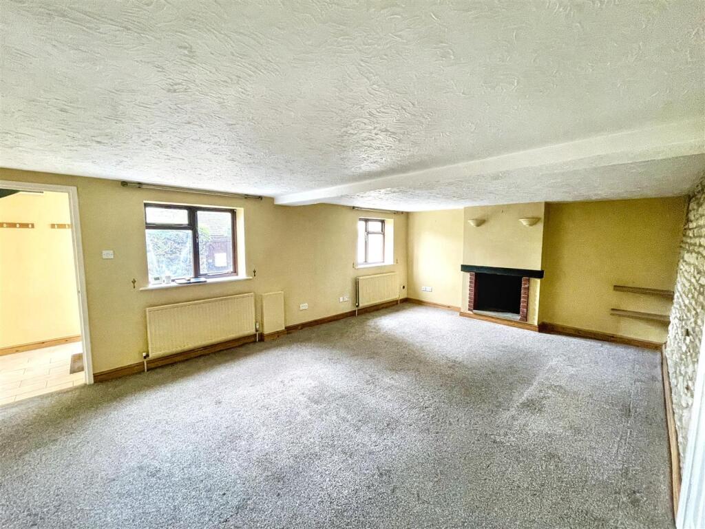 House in Stamford, Northfields - View 3