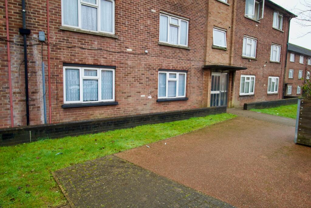 Treharne Flats, Holly Street, Rhydyfelin, Pontypridd photo 4