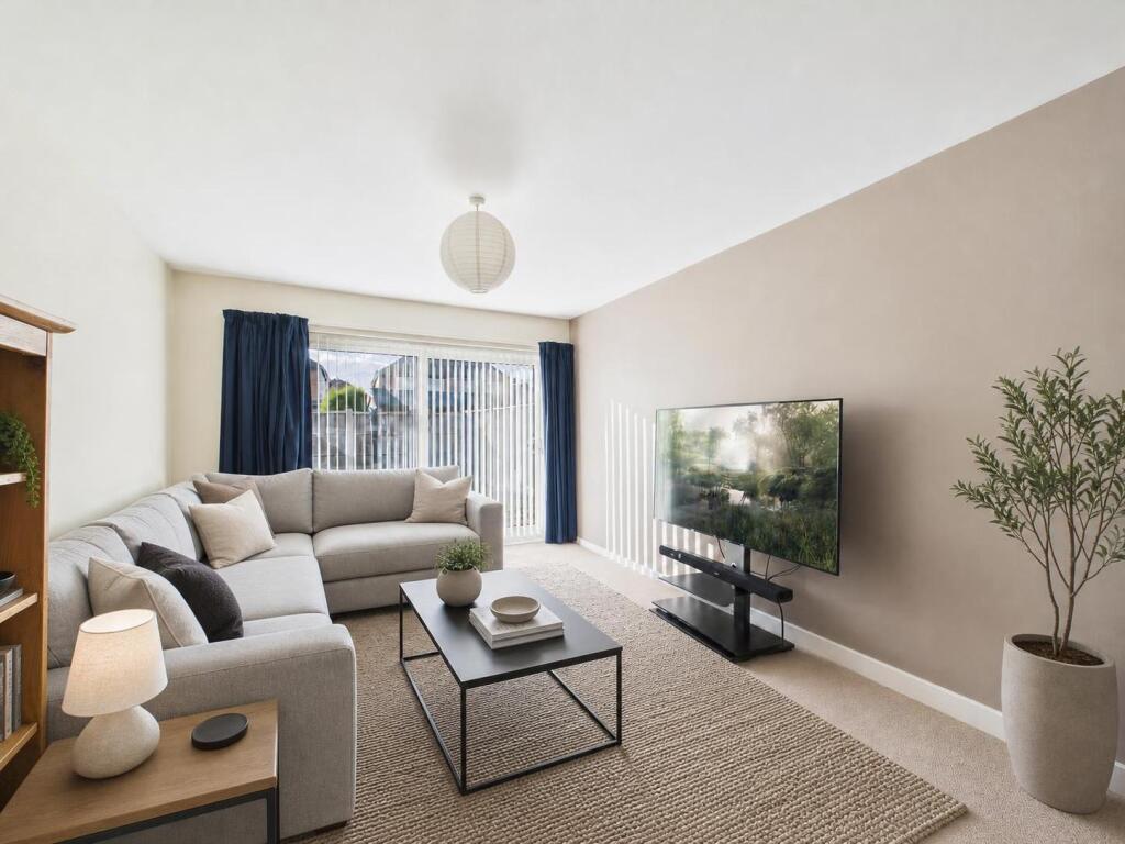 Oak Drive, Mickleover photo 2