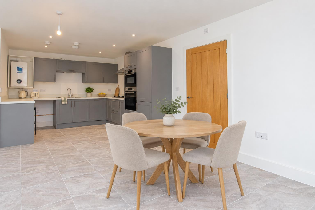 House in Northampton - View 3
