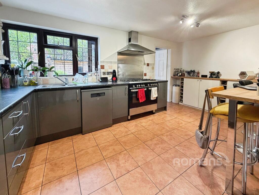 House in Guildford - View 5