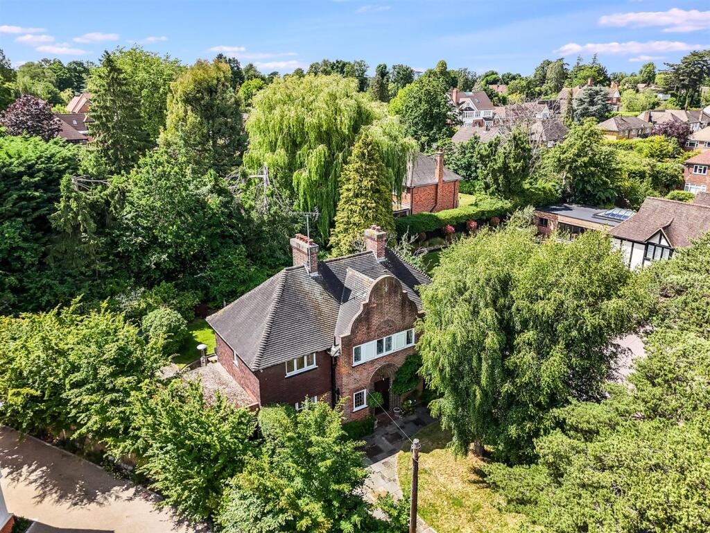 House in Chelmsford - More