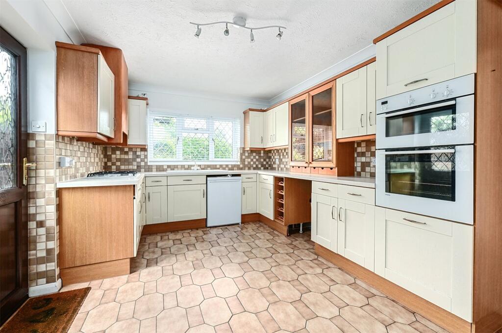 House in Guildford - View 5