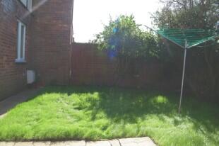 Station Court, Potton photo 3