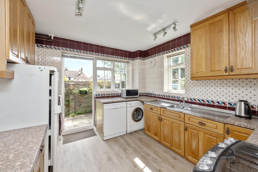 House in Brighton - View 3