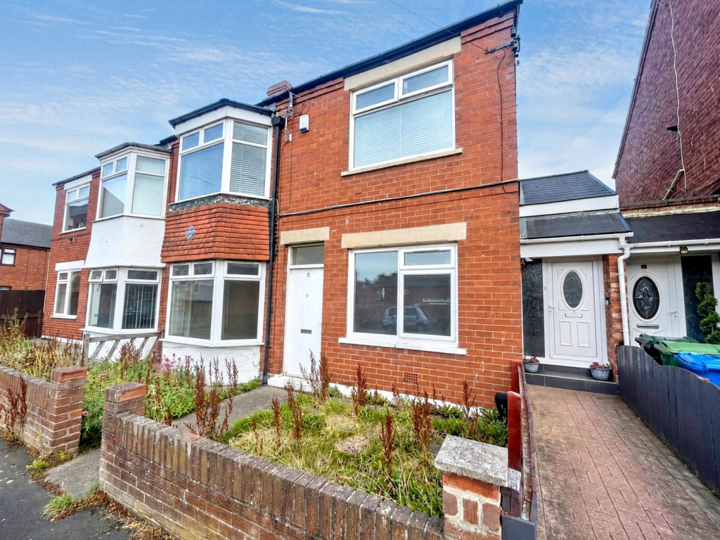Main image of property: Nixon Terrace, Blyth, Northumberland, NE24 3EE