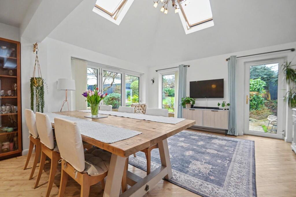 House in Corfe Mullen - View 4