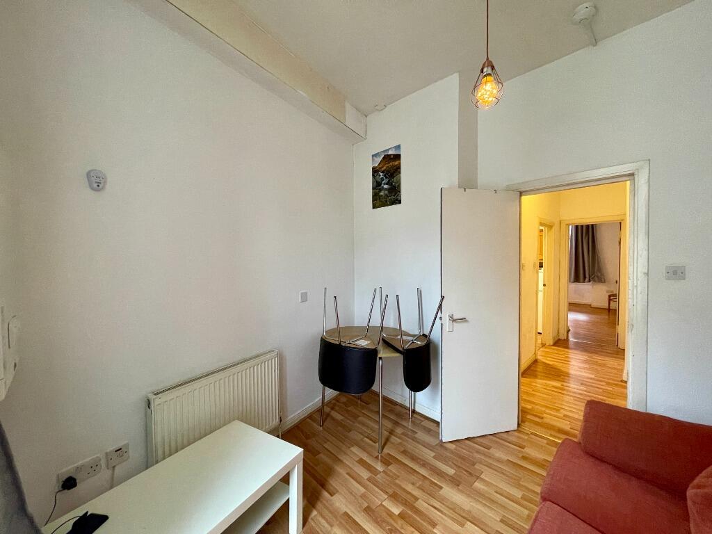 Apartment in Glasgow - More