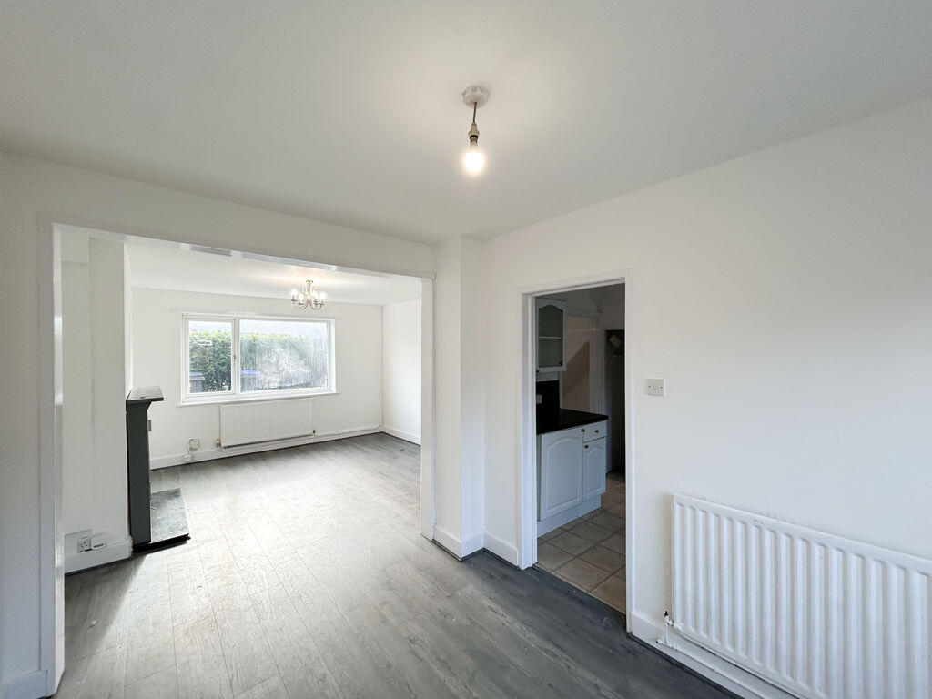 Ideal first time buy or investment - Lentworth Avenue, Blackpool photo 4