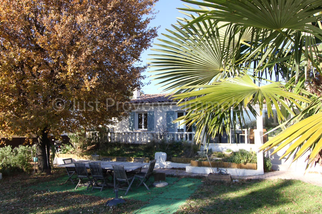 Main image of property: Provence-Alps-Cote d`Azur, Vaucluse, Mazan