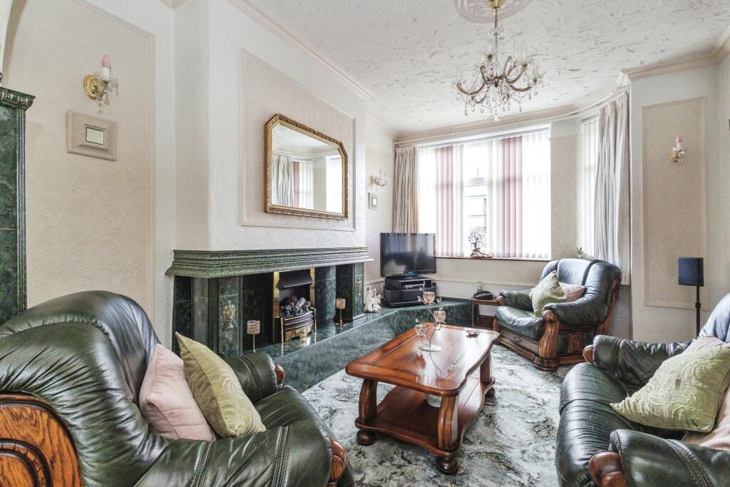House in Stockport, Heaton Norris, Cheadle Heath - View 3