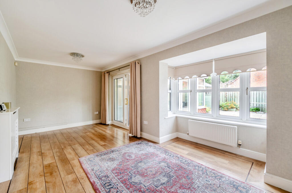 House in Hull - View 3