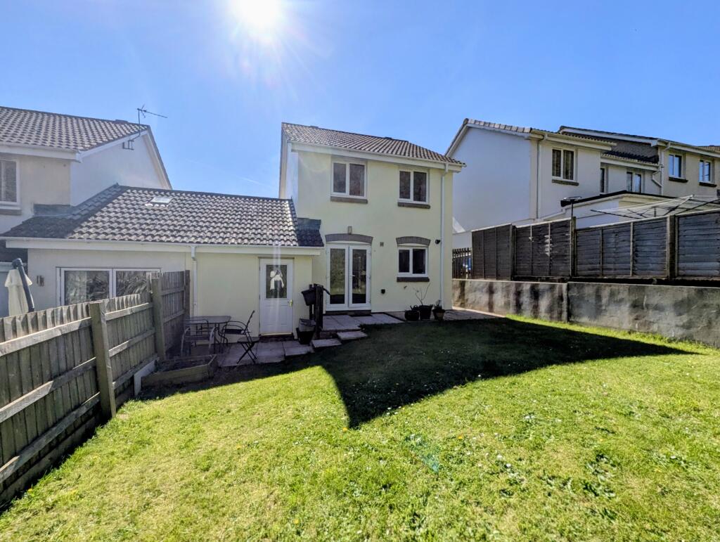 Leeward Lane, Torquay, TQ2 - Skats 4