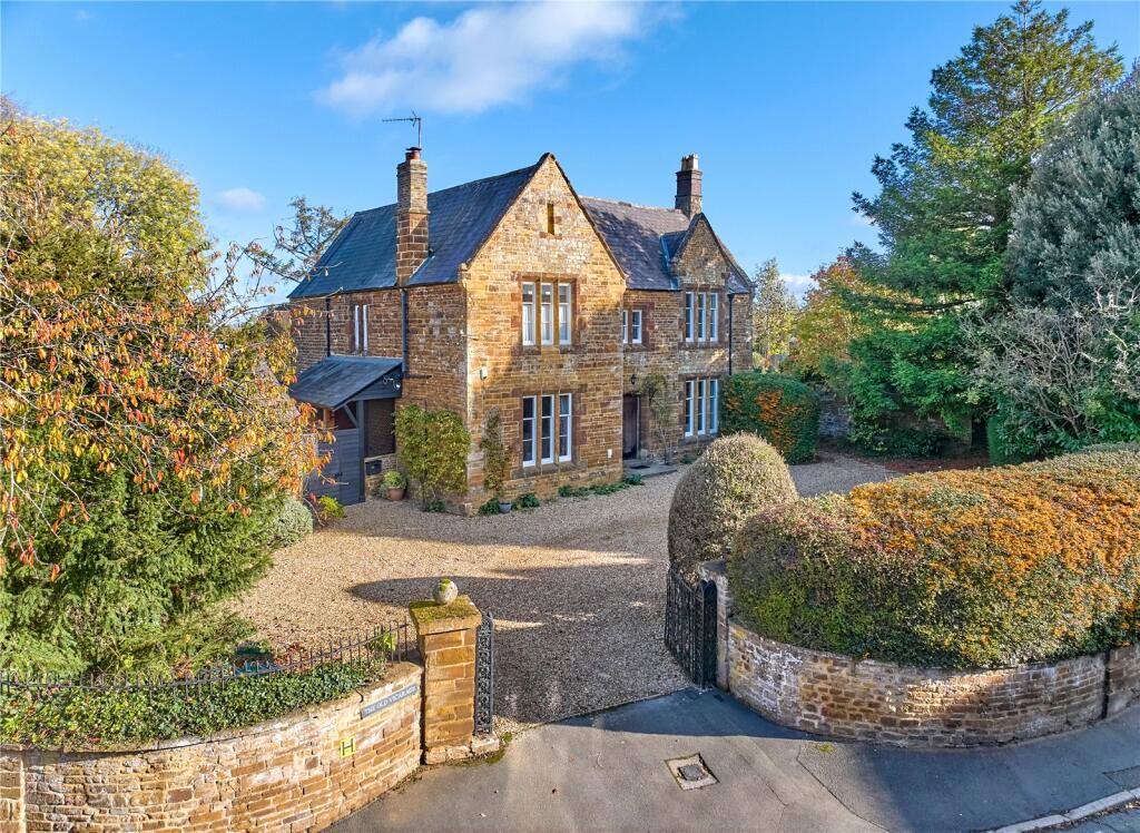 Main image of property: Parsons Street, Woodford Halse, Daventry, Northamptonshire, NN11