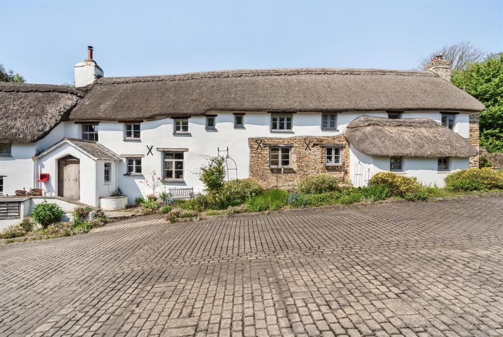 Main image of property: Croyde