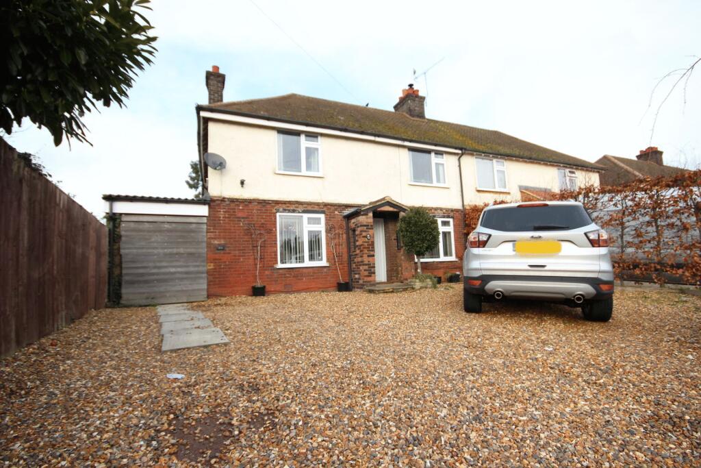 Main image of property: Putteridge Road, Luton, LU2