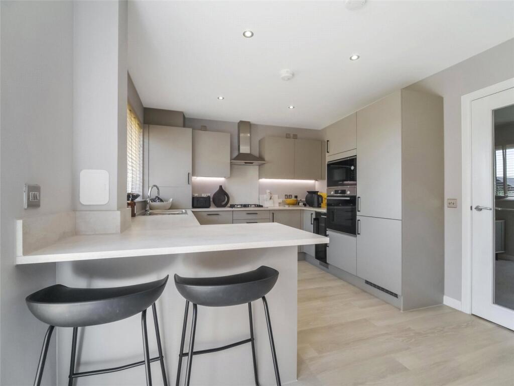 House in Kirkcaldy - More