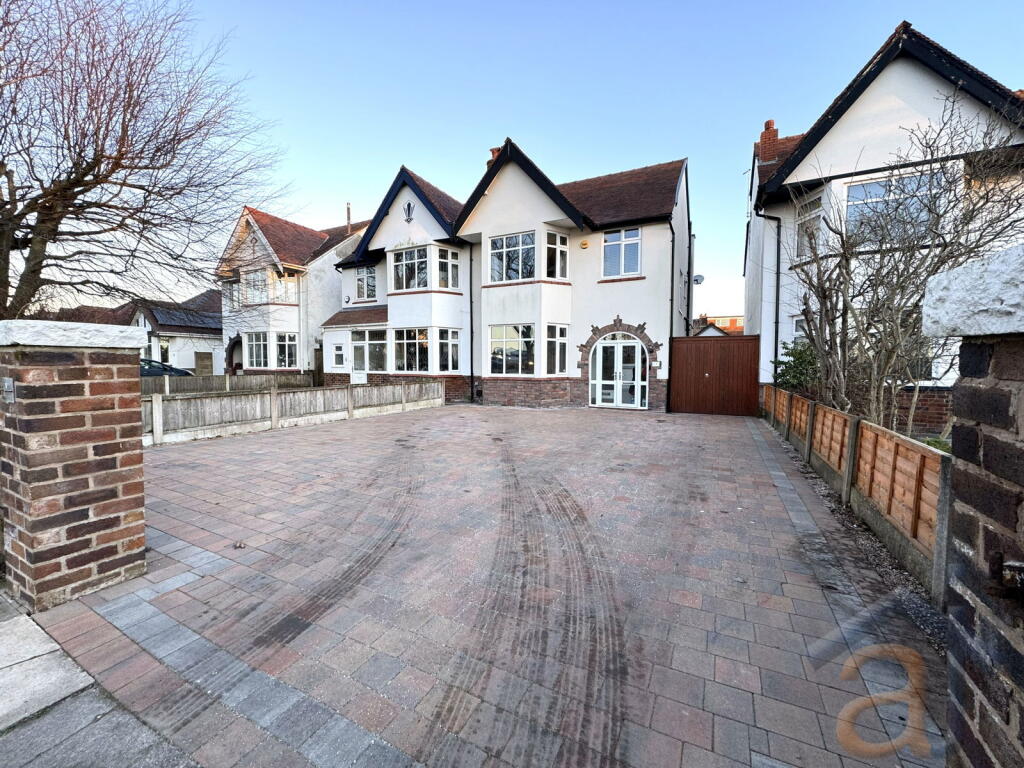 Main image of property: Preston New Road, Churchtown, Southport, PR9 8PH