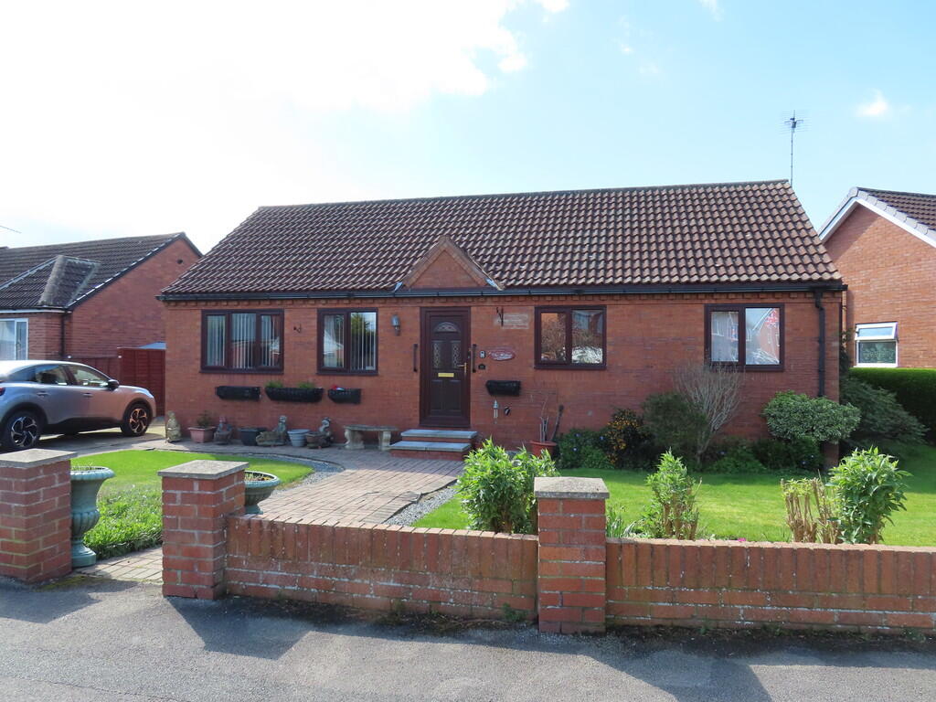 Main image of property: Ivy Park Road, Goole, DN14 6YG